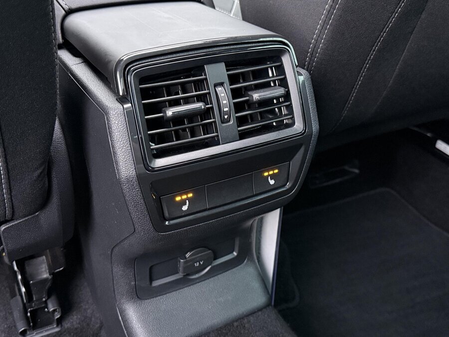 Škoda Karoq 1.5 TSI Sportline Business
