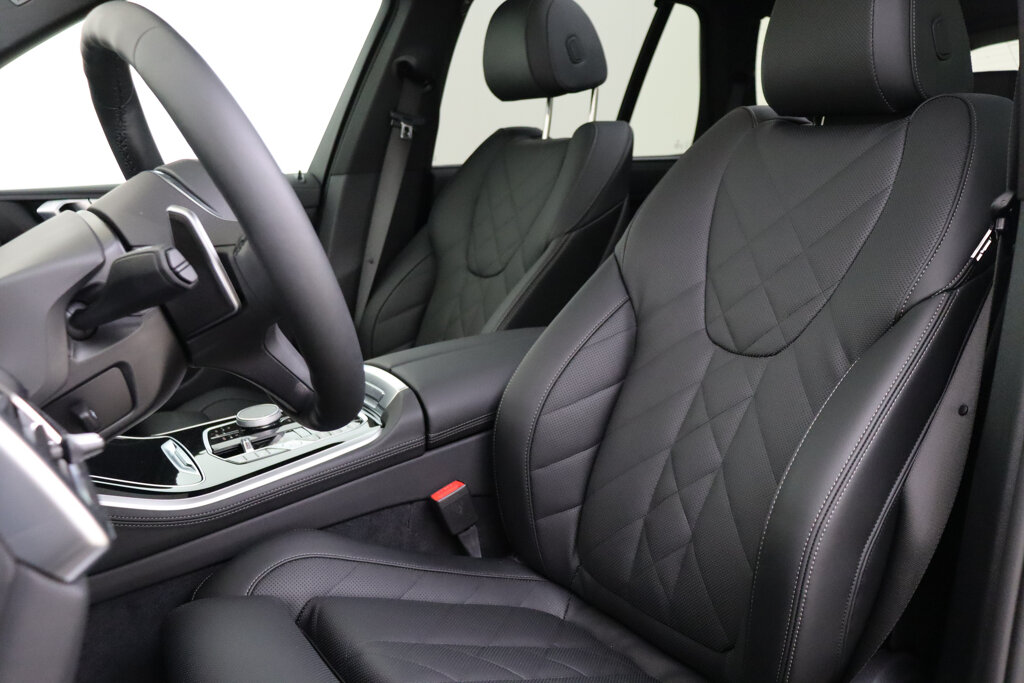 BMW X5 8