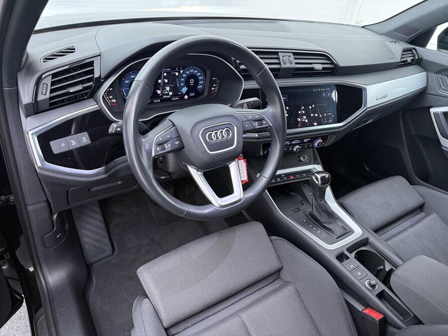 Audi Q3 45 TFSIe Advanced