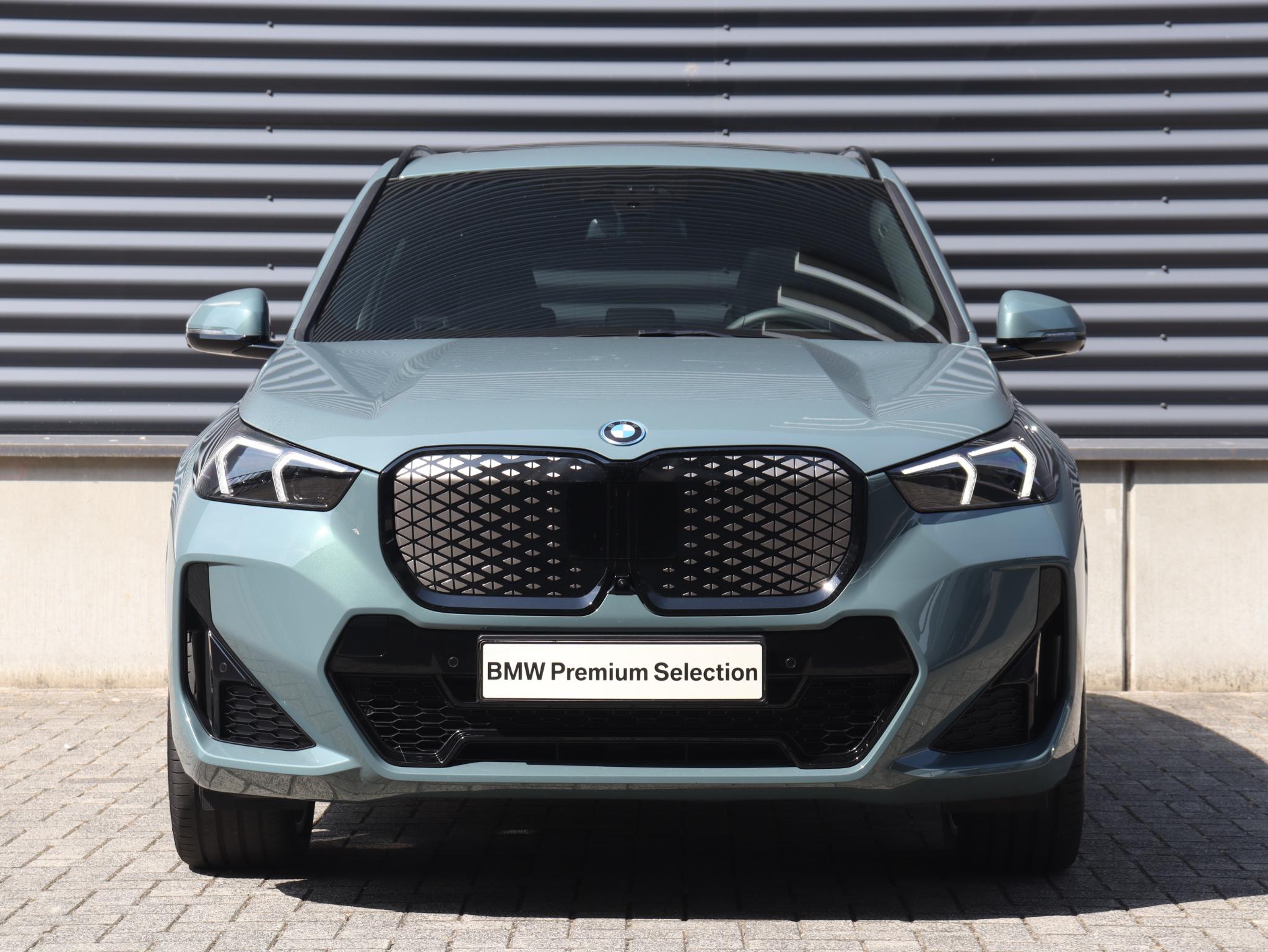BMW iX1 eDrive20 - Afbeelding 3