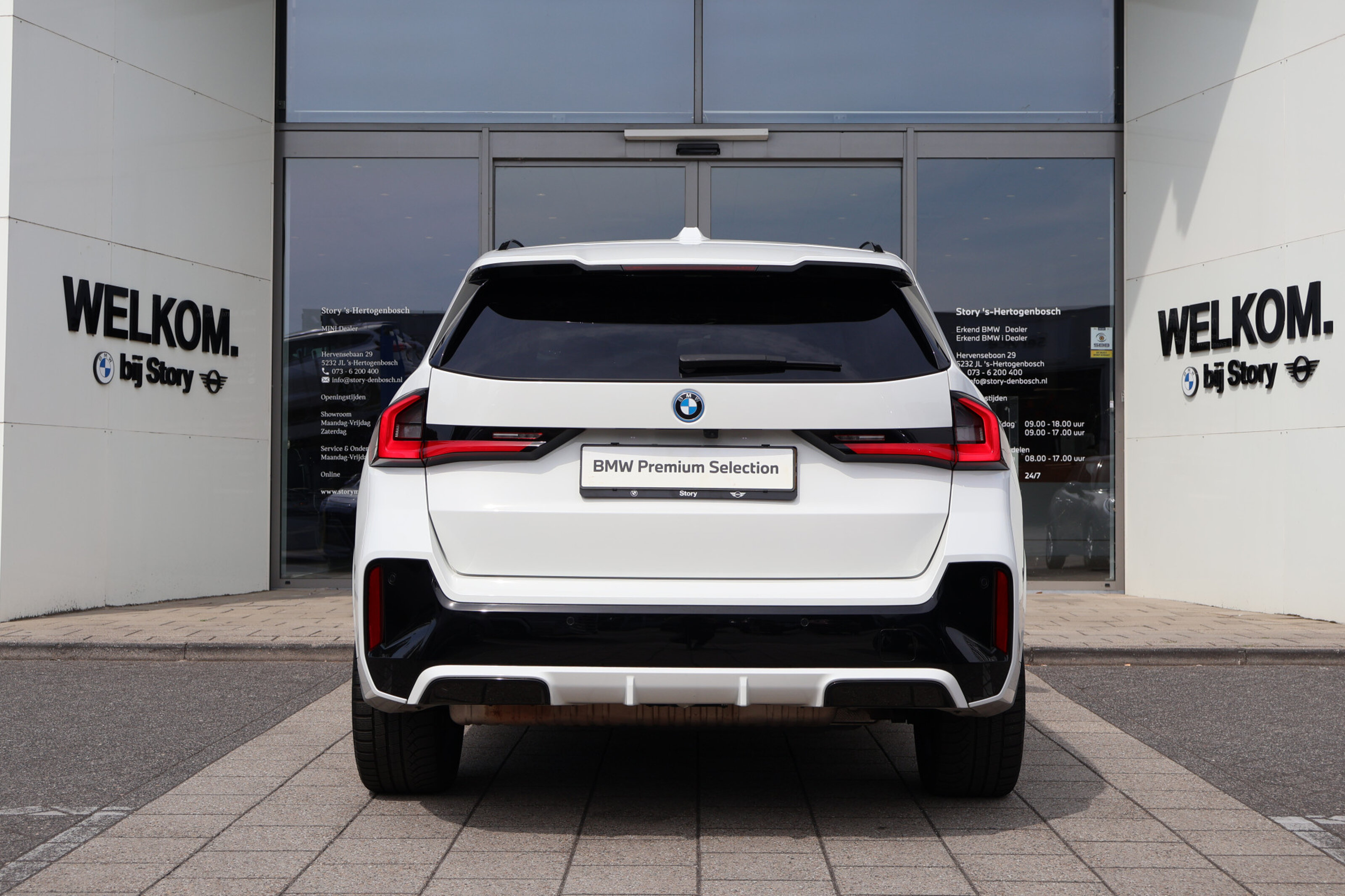 BMW X1 8