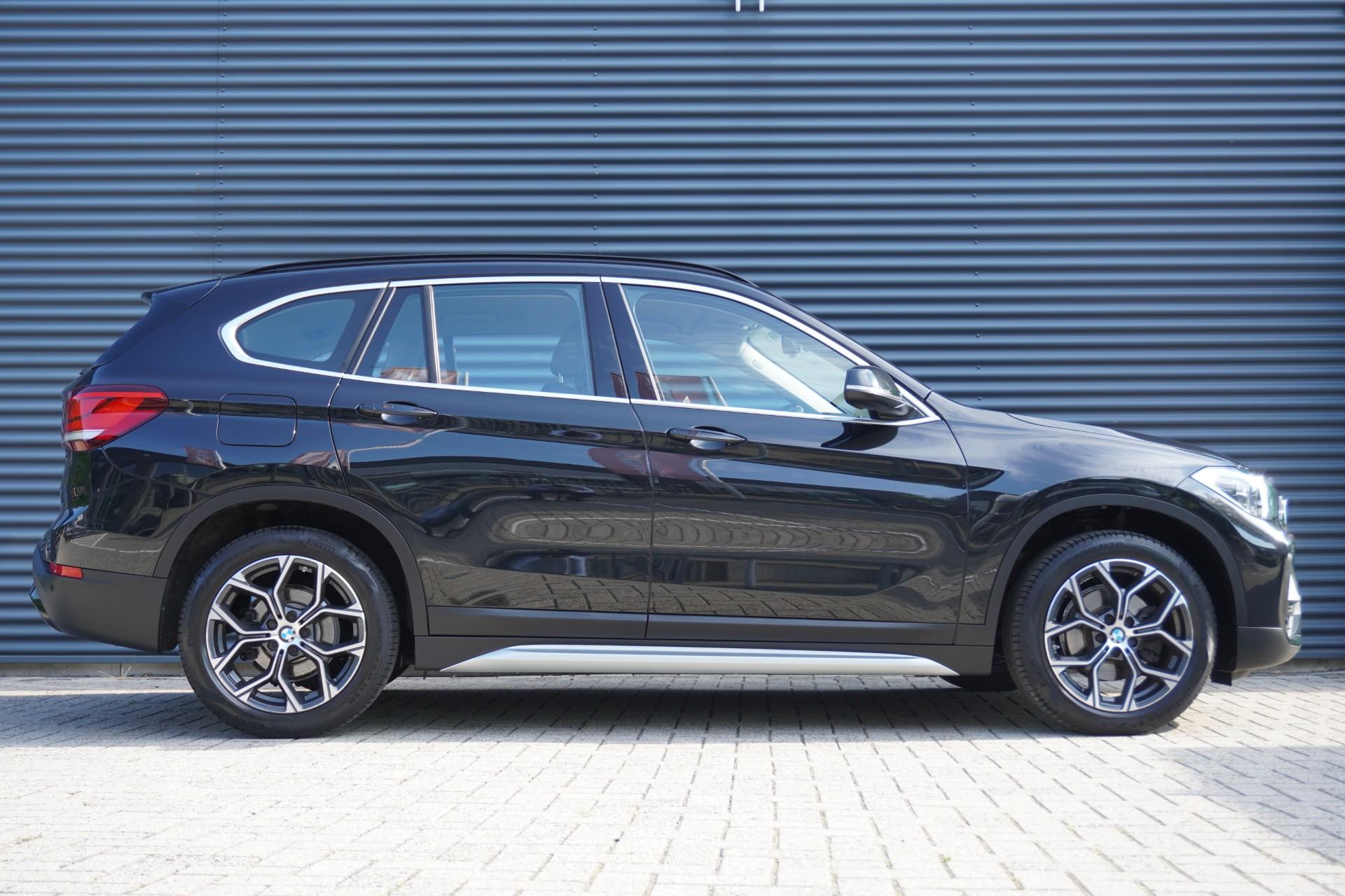 BMW X1 sDrive18i 140pk High Executive - Afbeelding 3