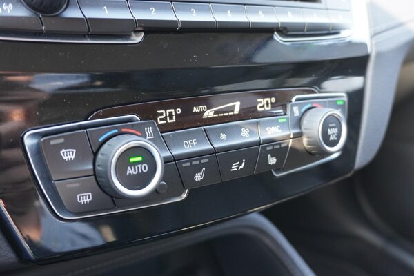 airco (automatisch) airco (automatisch)