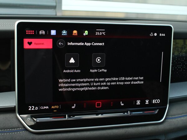 Apple Carplay/Android Auto Apple Carplay/Android Auto