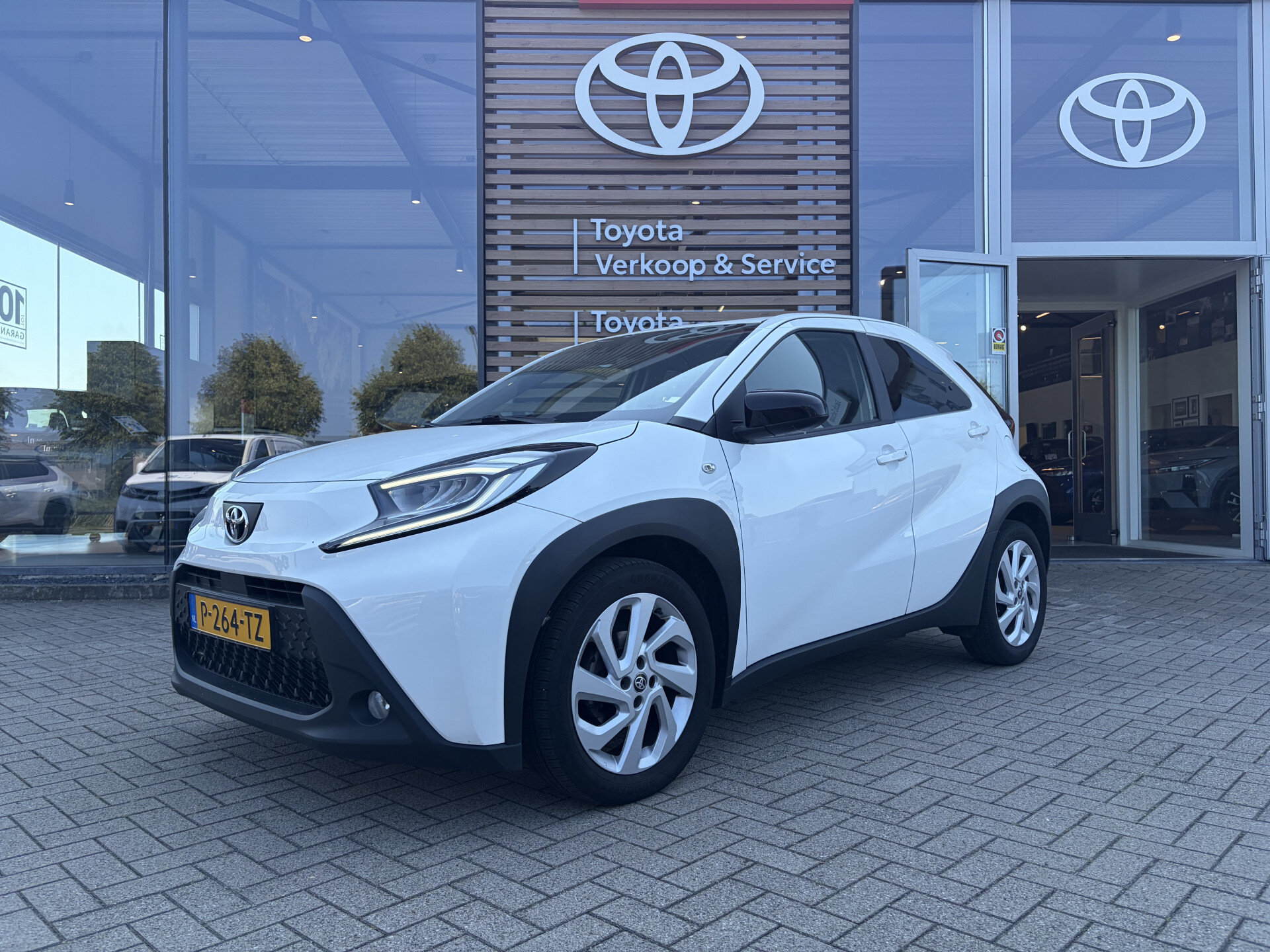 Toyota Aygo X 1.0 VVT-i MT first Handgeschakeld 72pk