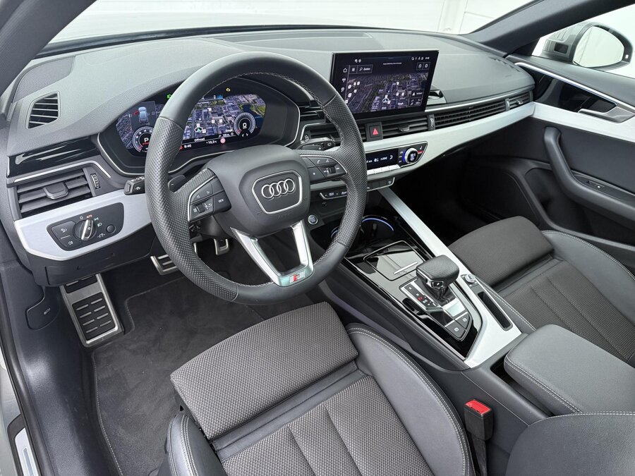 Audi A4 Avant 35 TFSI S-line
