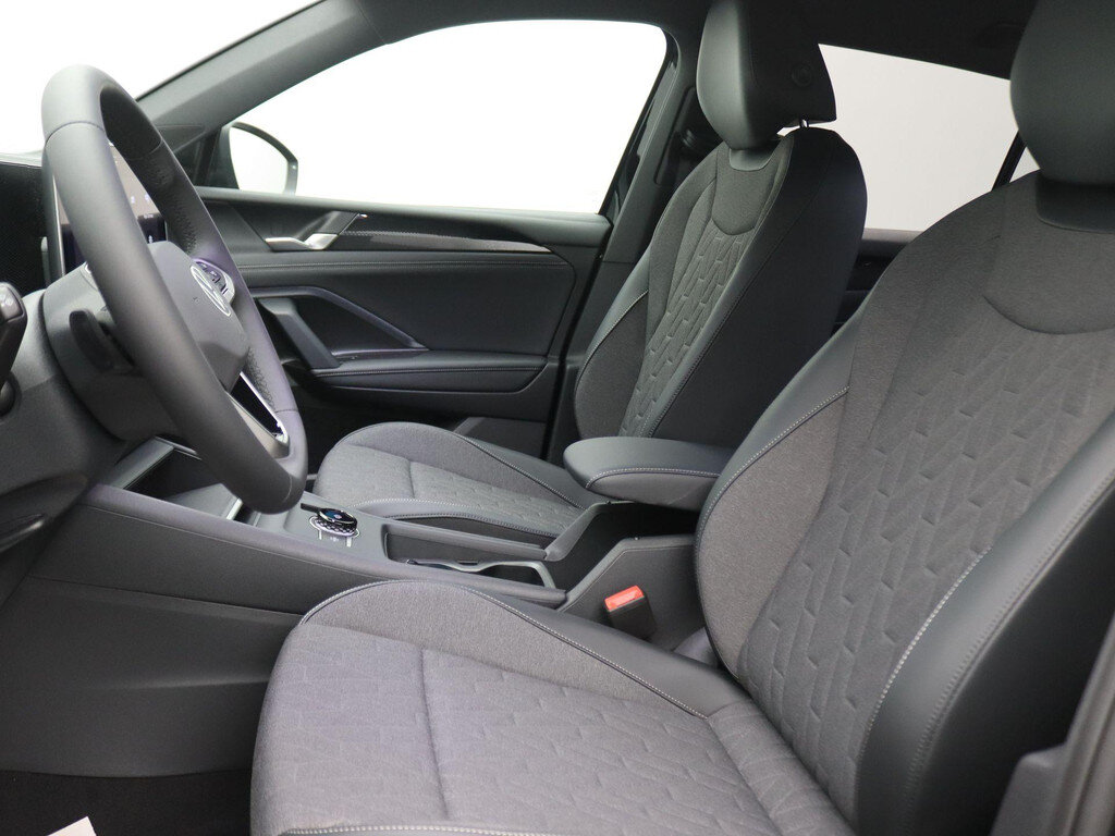 Volkswagen Tiguan 1.5 eHybrid Life Edition 204PK DSG Trekhaak, 360gr. Camera, Zwarte hemelbekleding, Keyless, Side Assist, 18" LM Velgen, Navi via Apple Carplay/Android Auto, Elektr. Achterklep - Bild 5