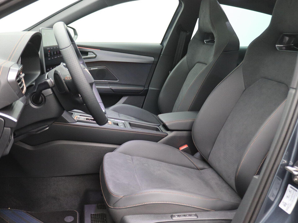 CUPRA Formentor 1.5 TSI e-Hybrid VZ Extreme 272PK DSG Pano-Schuifdak, Trekhaak, 19" LM Velgen, Sennheiser Audio, 360gr. Camera, Memorystoel, Matrix LED-Verlichting, Stoel-Stuurverwarming - Bild 5