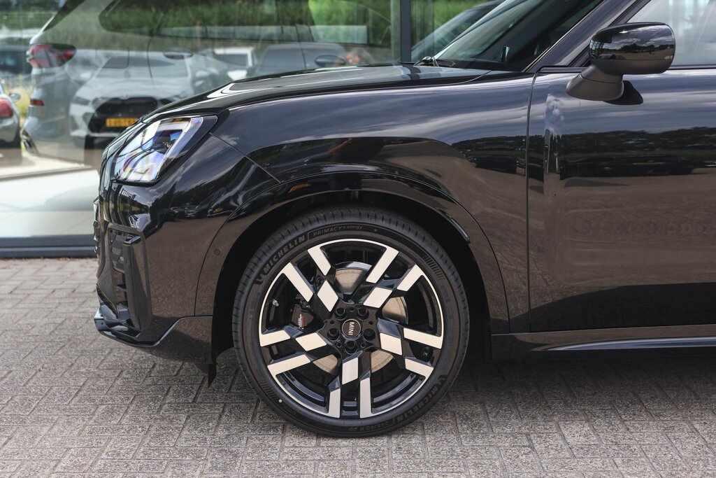 MINI Countryman 4