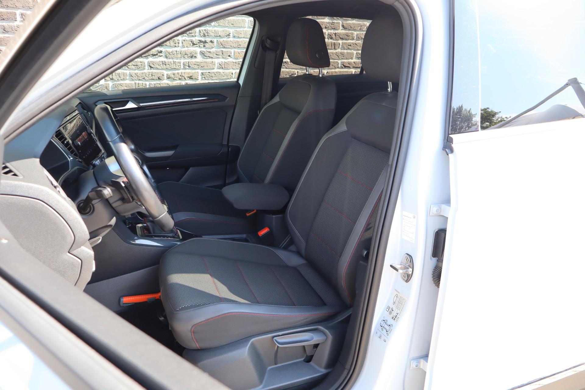 Volkswagen T-Roc 1.5 TSI 150pk DSG Sport - Afbeelding 4