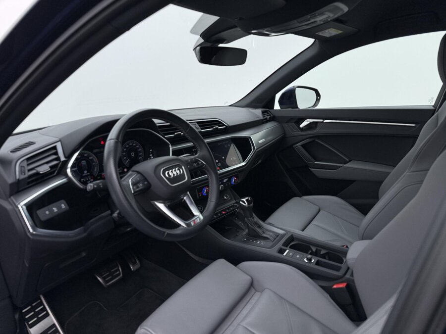 Audi Q3 Sportback 45 TFSIe S-line