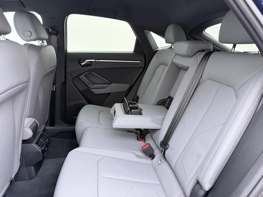 Audi Q3 Sportback 45 TFSIe S-line