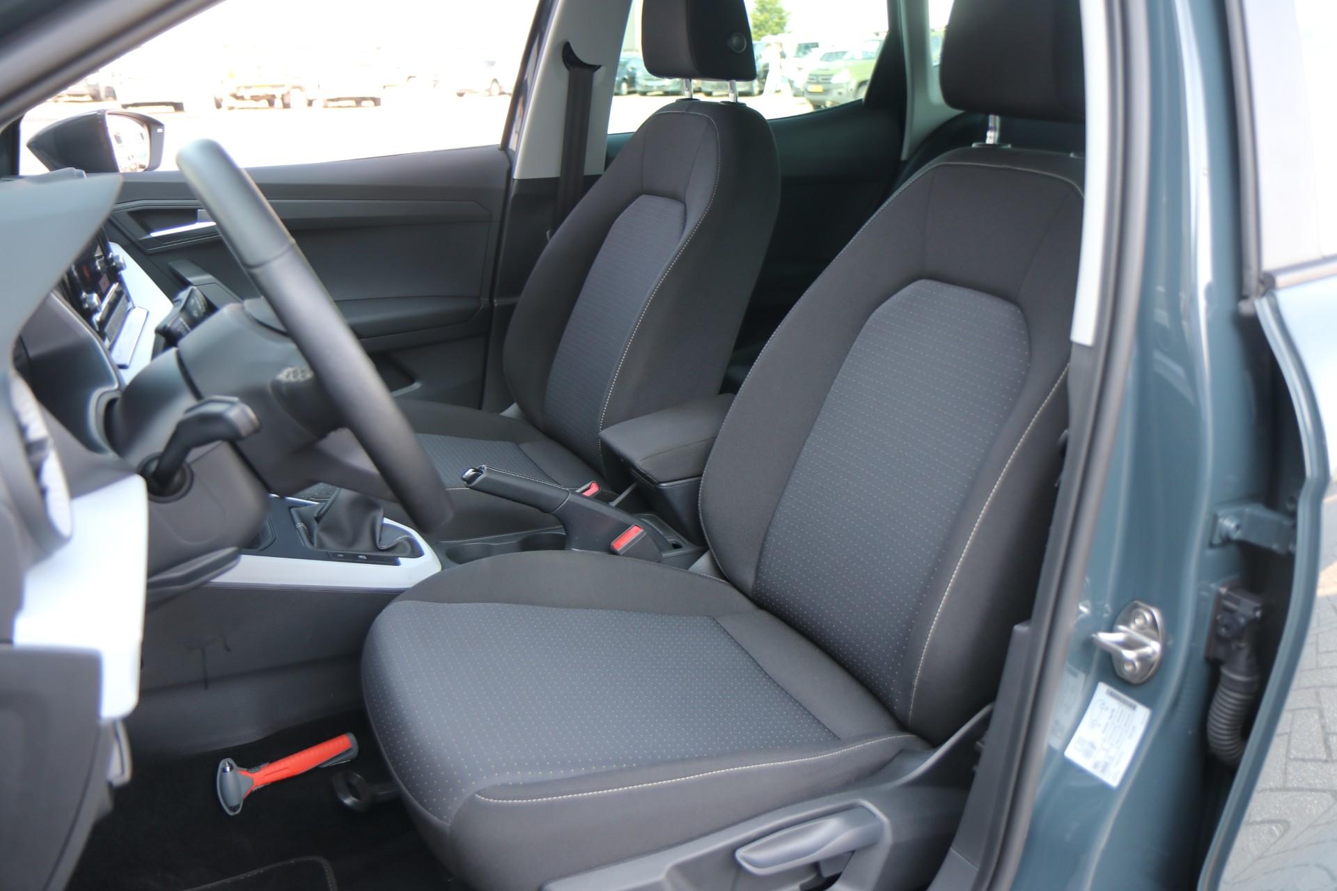 SEAT Arona 1.0 EcoTSI 95pk Style Business Connect - Afbeelding 4