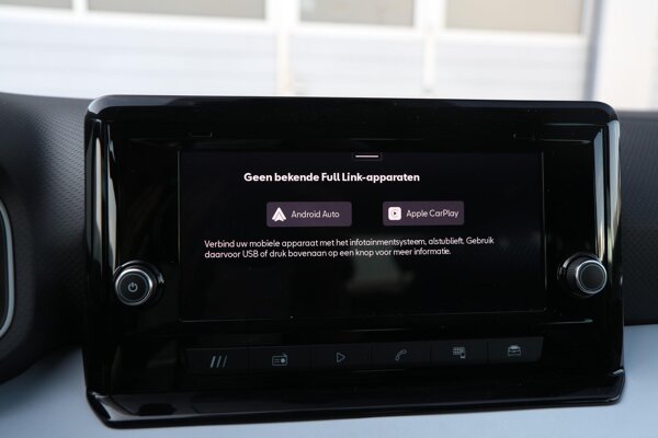 Apple Carplay/Android Auto