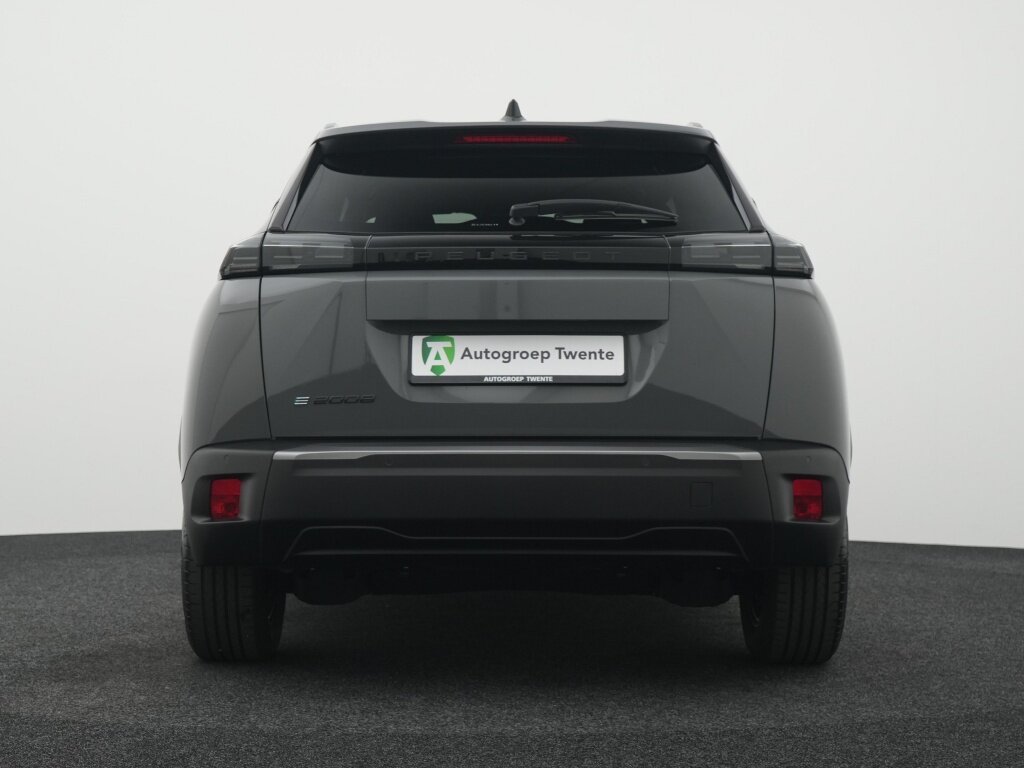 Peugeot e-2008