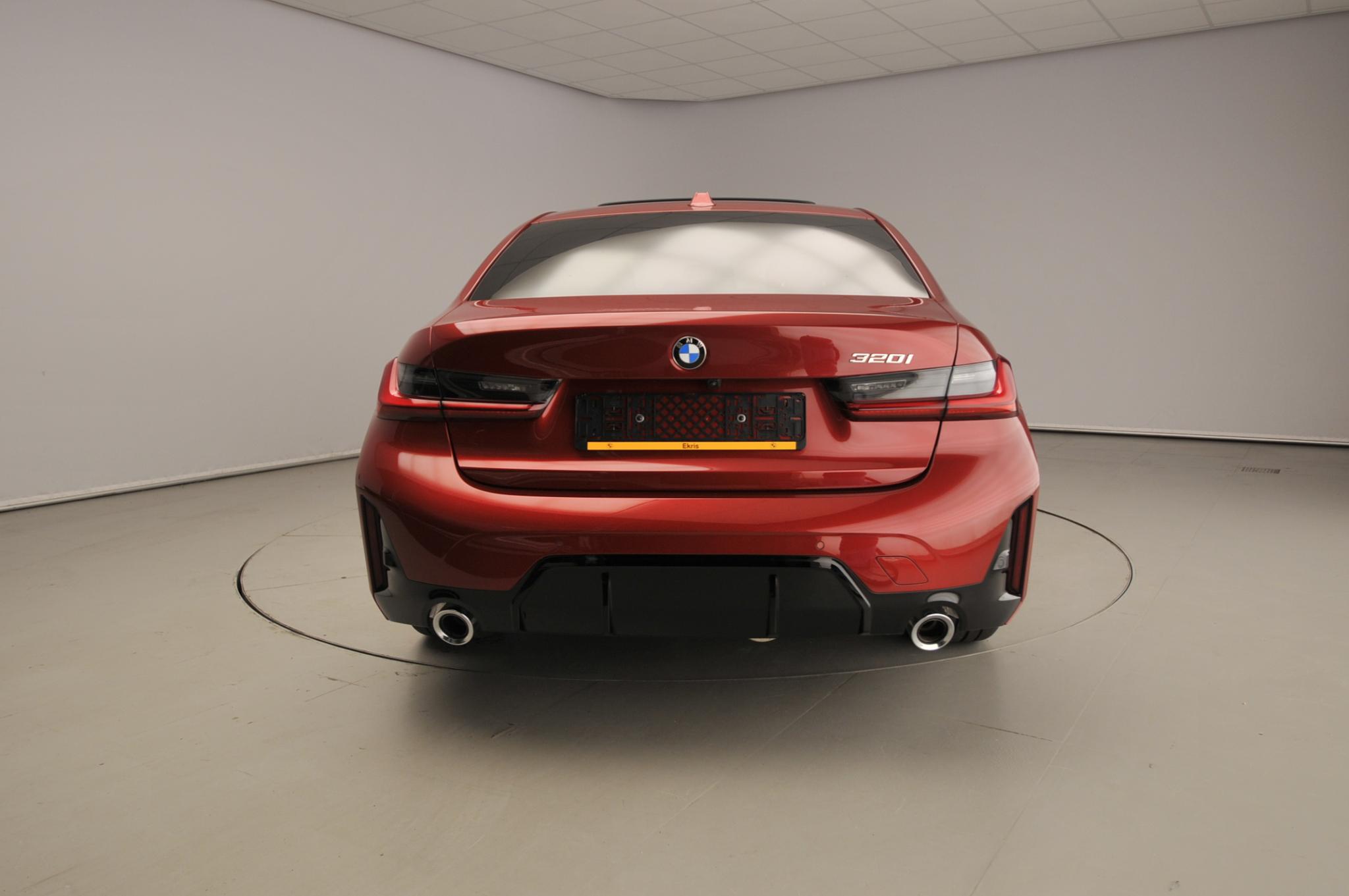 BMW 3 Serie Sedan 320i - Afbeelding 3