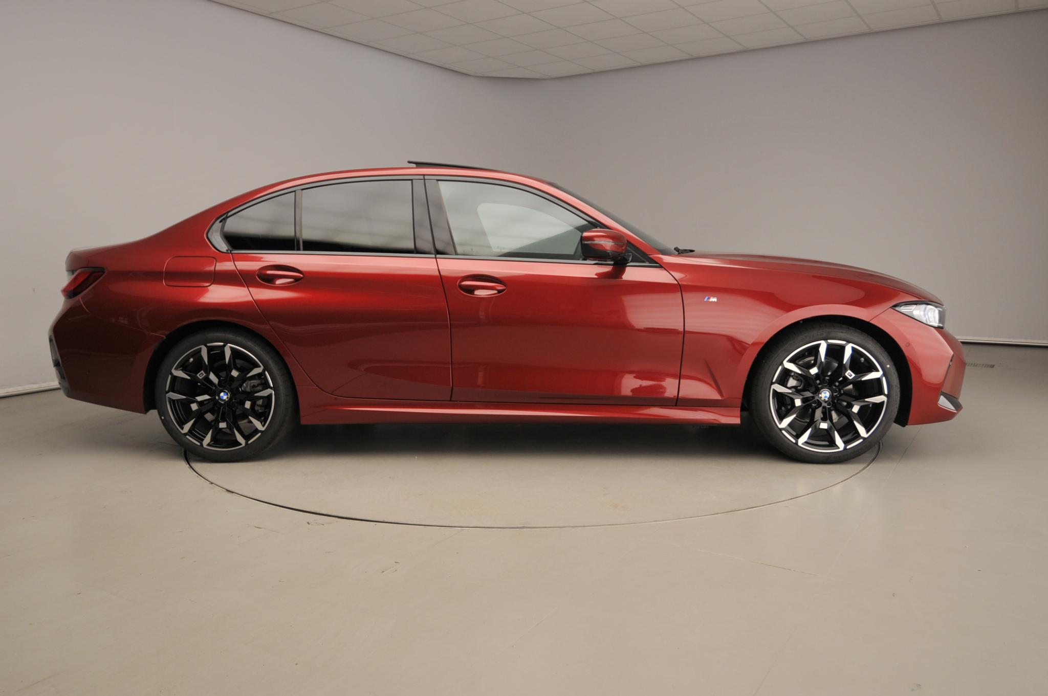 BMW 3 Serie Sedan 320i - Afbeelding 4