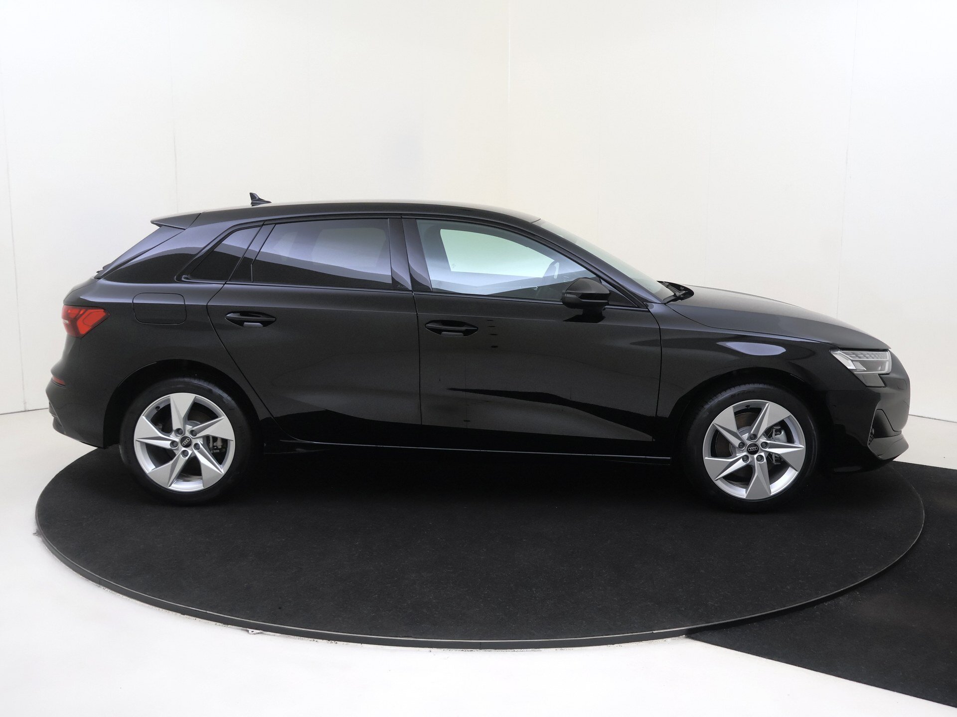 Audi A3 Sportback 40 TFSI e S tronic 6 204pk - Afbeelding 3
