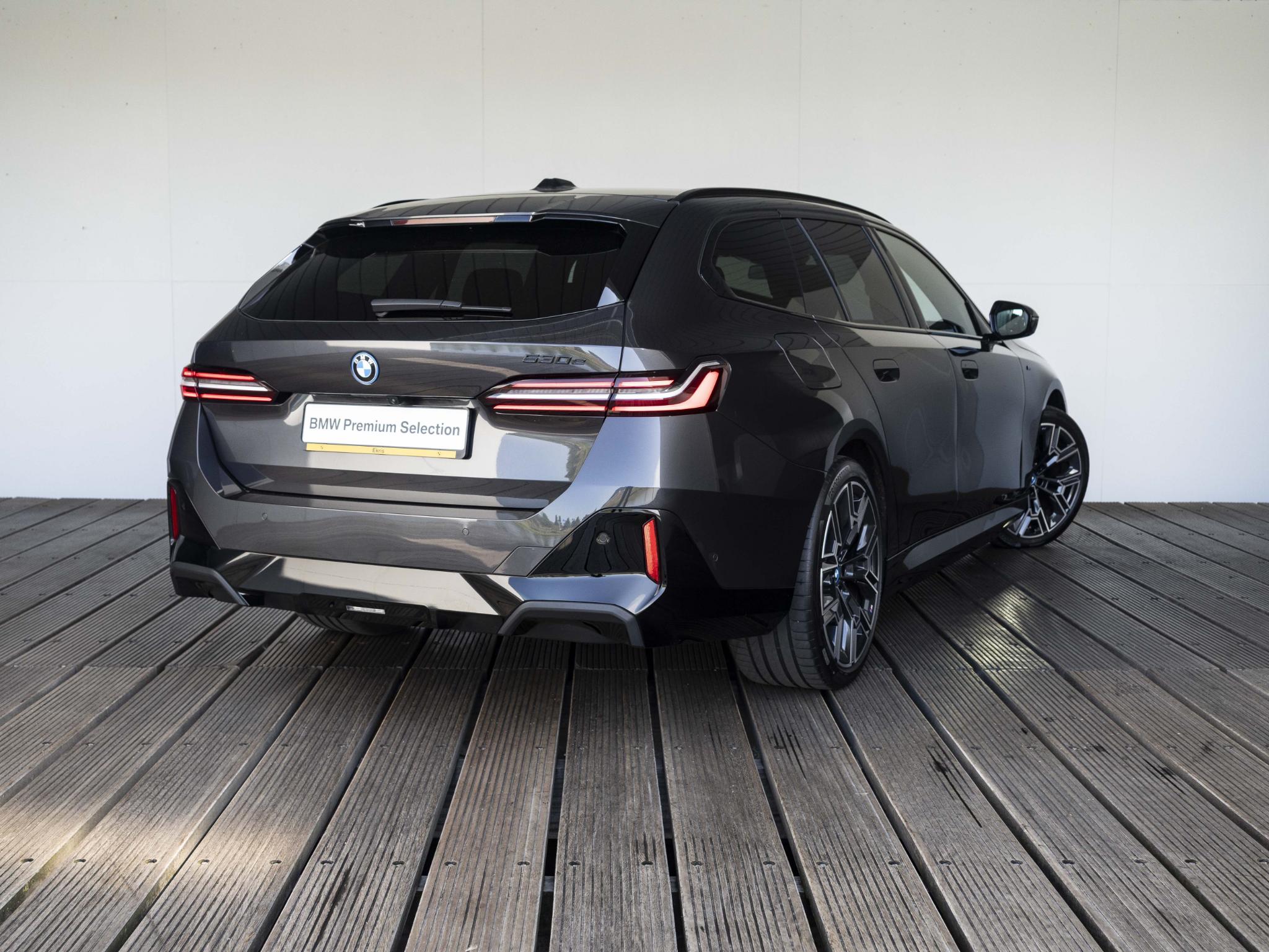 BMW 5 Serie Touring 530e - Afbeelding 2