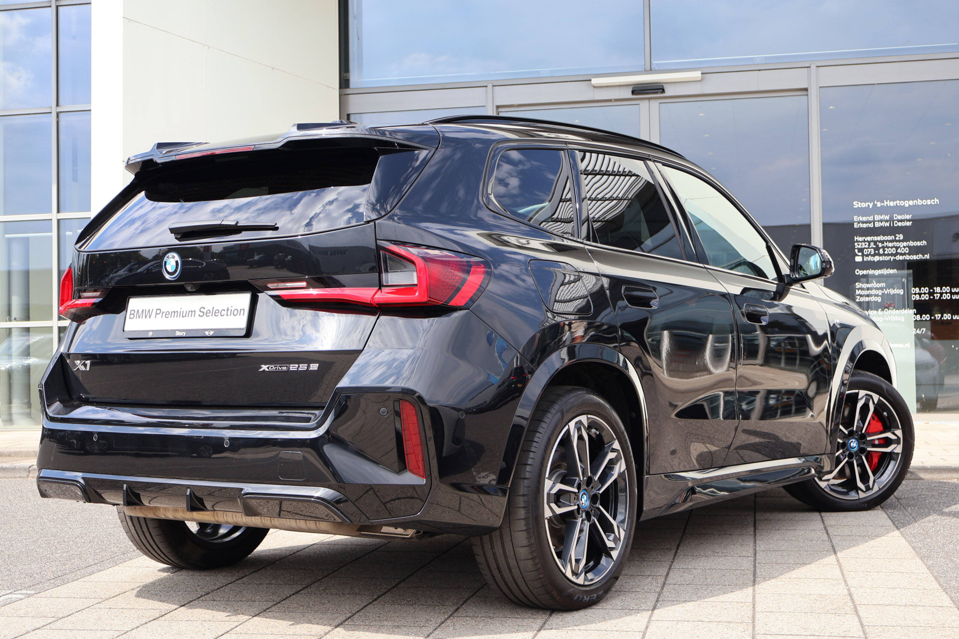 BMW X1 8