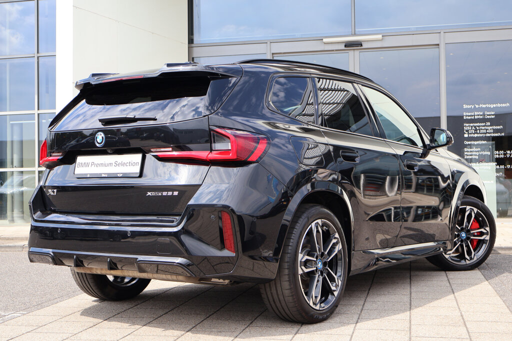 BMW X1 11