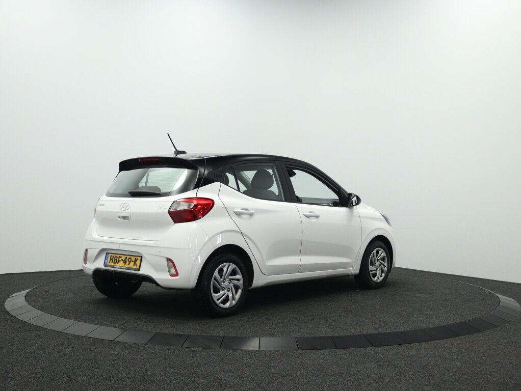 Hyundai i10 1.0 Premium | Navigatie | Camera | Climate control - Afbeelding 2
