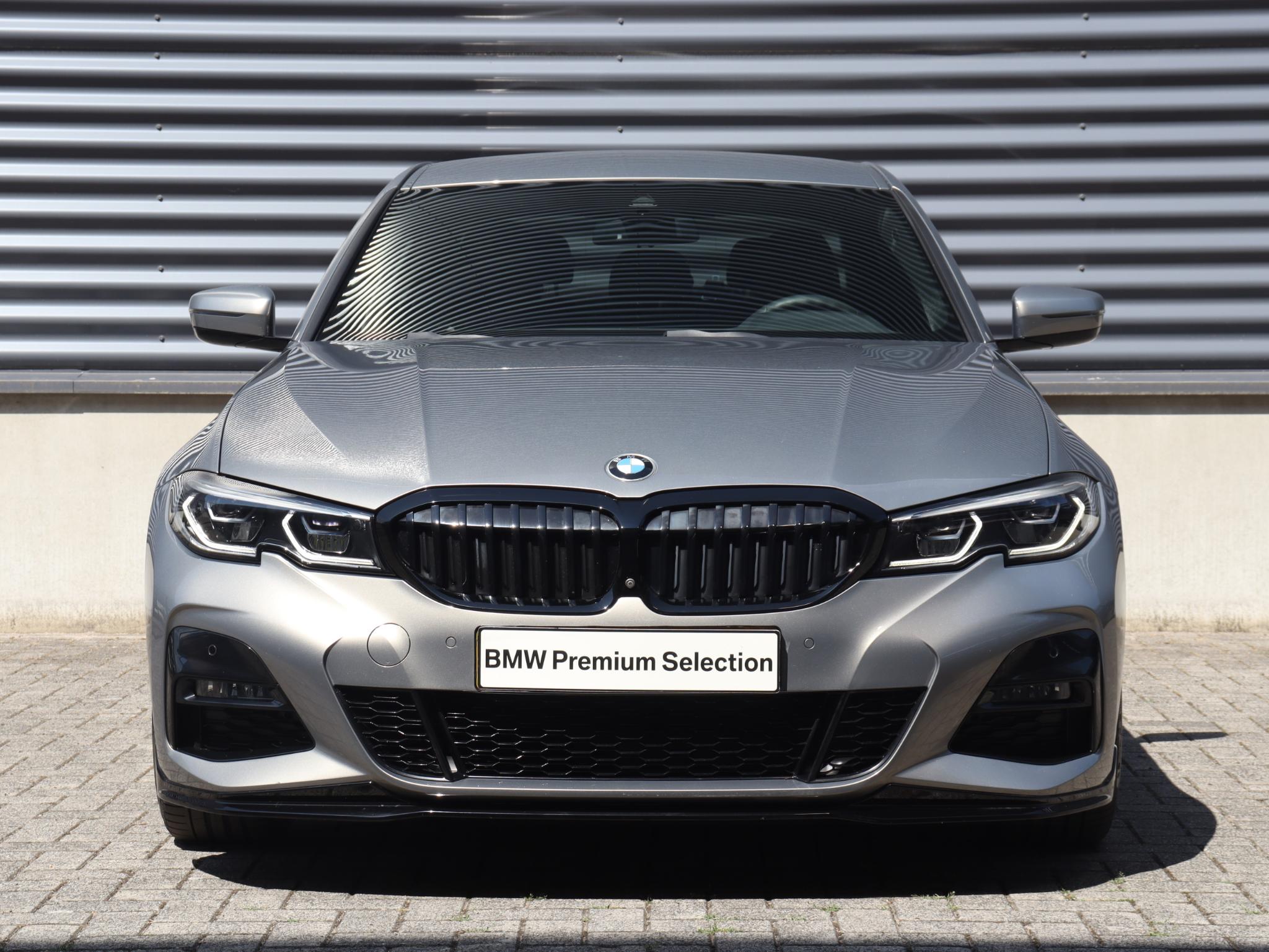 BMW 3-serie Sedan 330i xDrive - Afbeelding 3