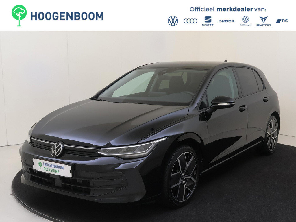 Volkswagen Golf 1.5 eTSI Oranje Edition