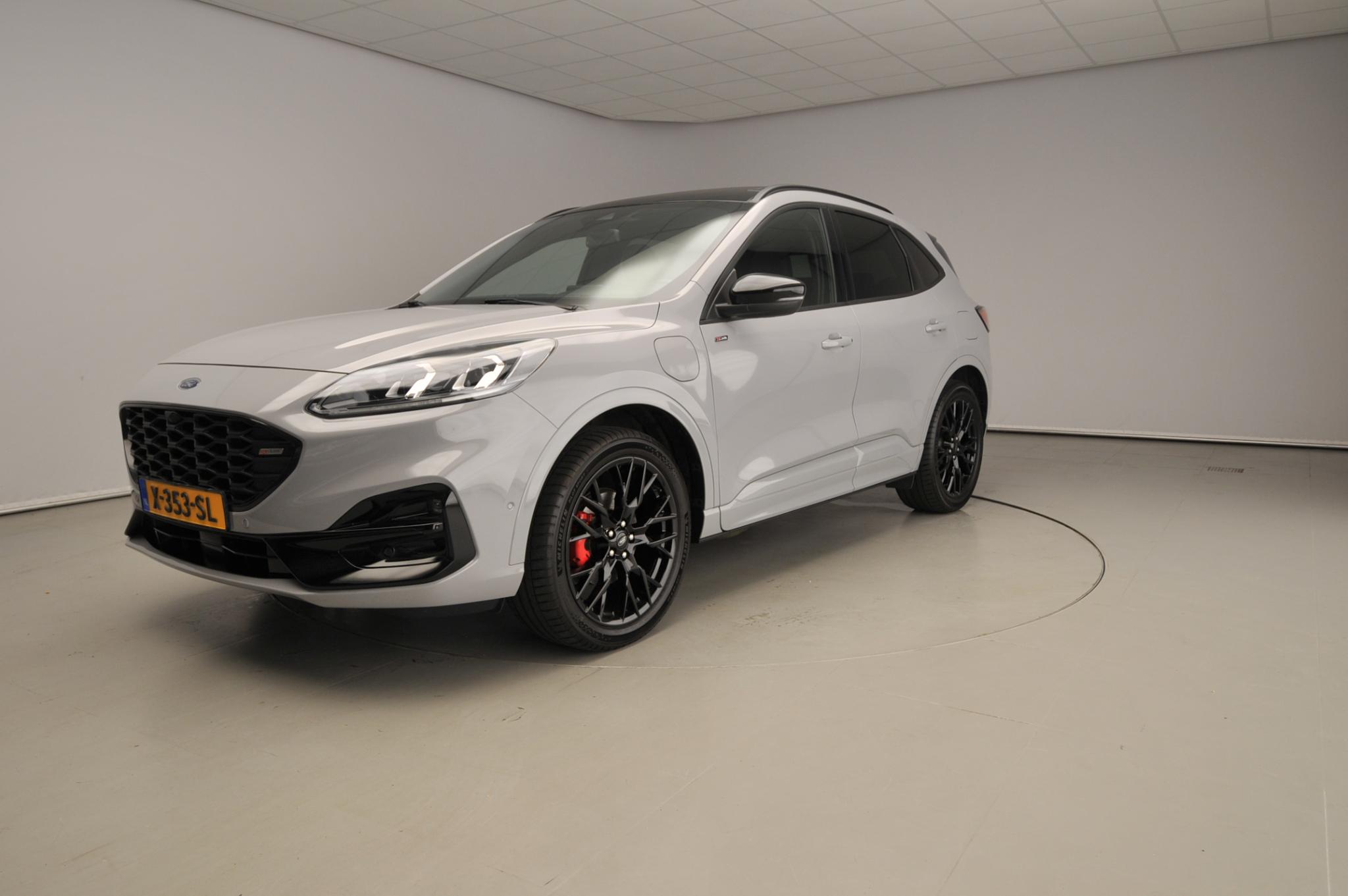 Ford Kuga 2.5 PHEV Graphite Tech Edition