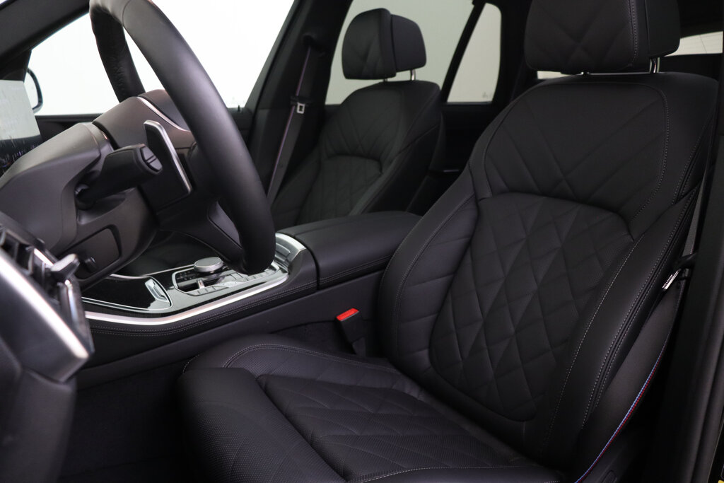 BMW X5 8