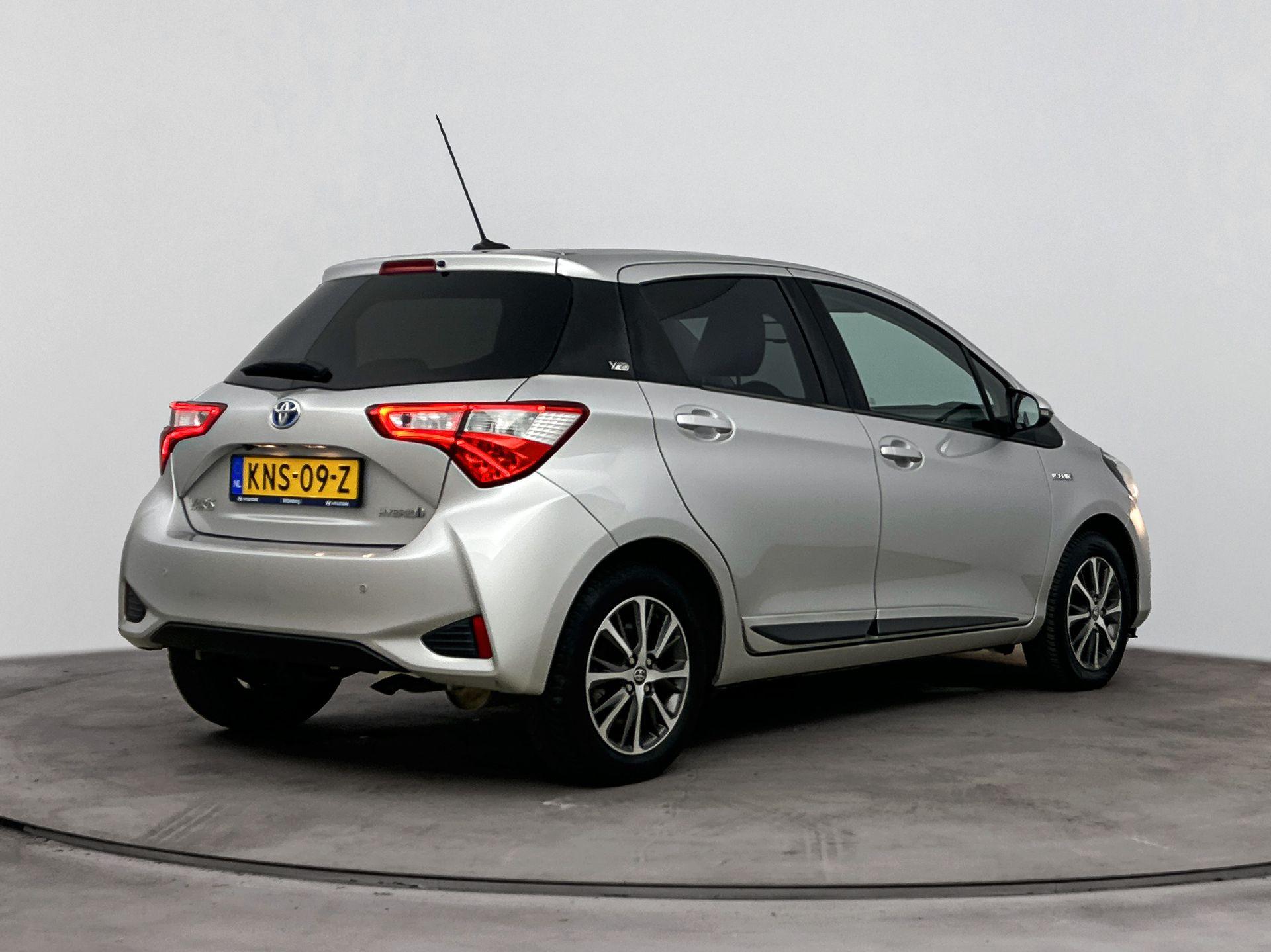 Toyota Yaris 1.5 HYBRID Y20 LIMITED - Afbeelding 2