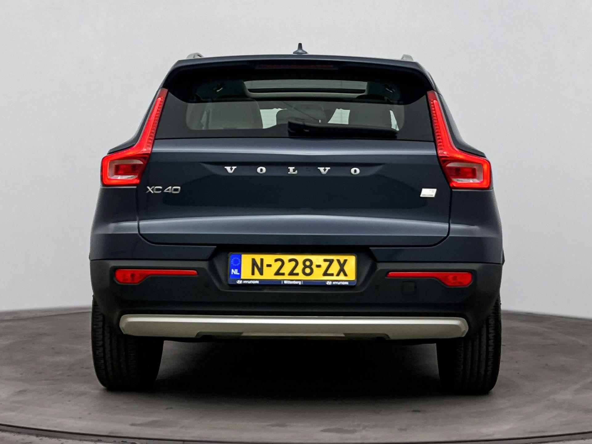 Volvo XC40 1.5 T5 RECHARGE R-DESIGN - Afbeelding 5