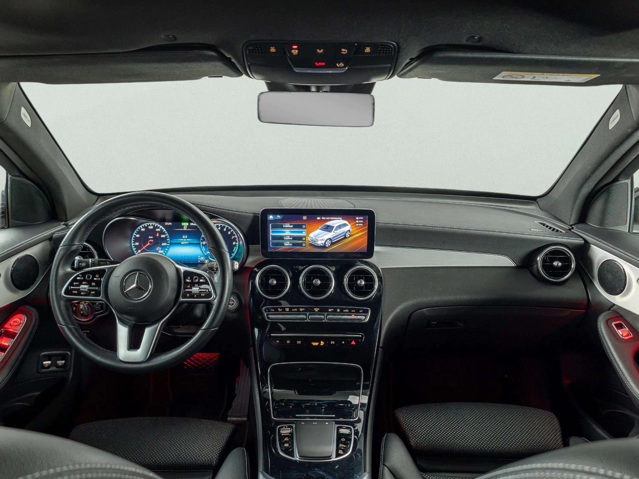 Mercedes-Benz GLC 300e 4MATIC - Afbeelding 3