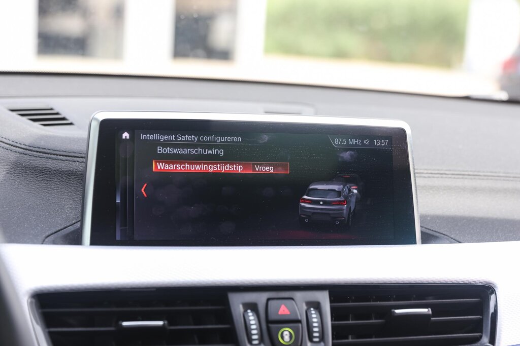BMW X2 20