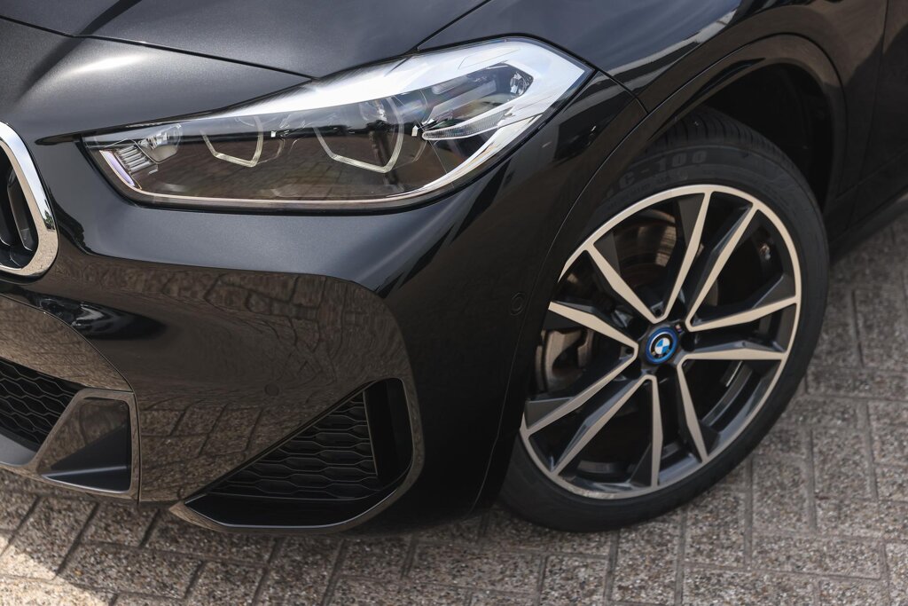 BMW X2 29