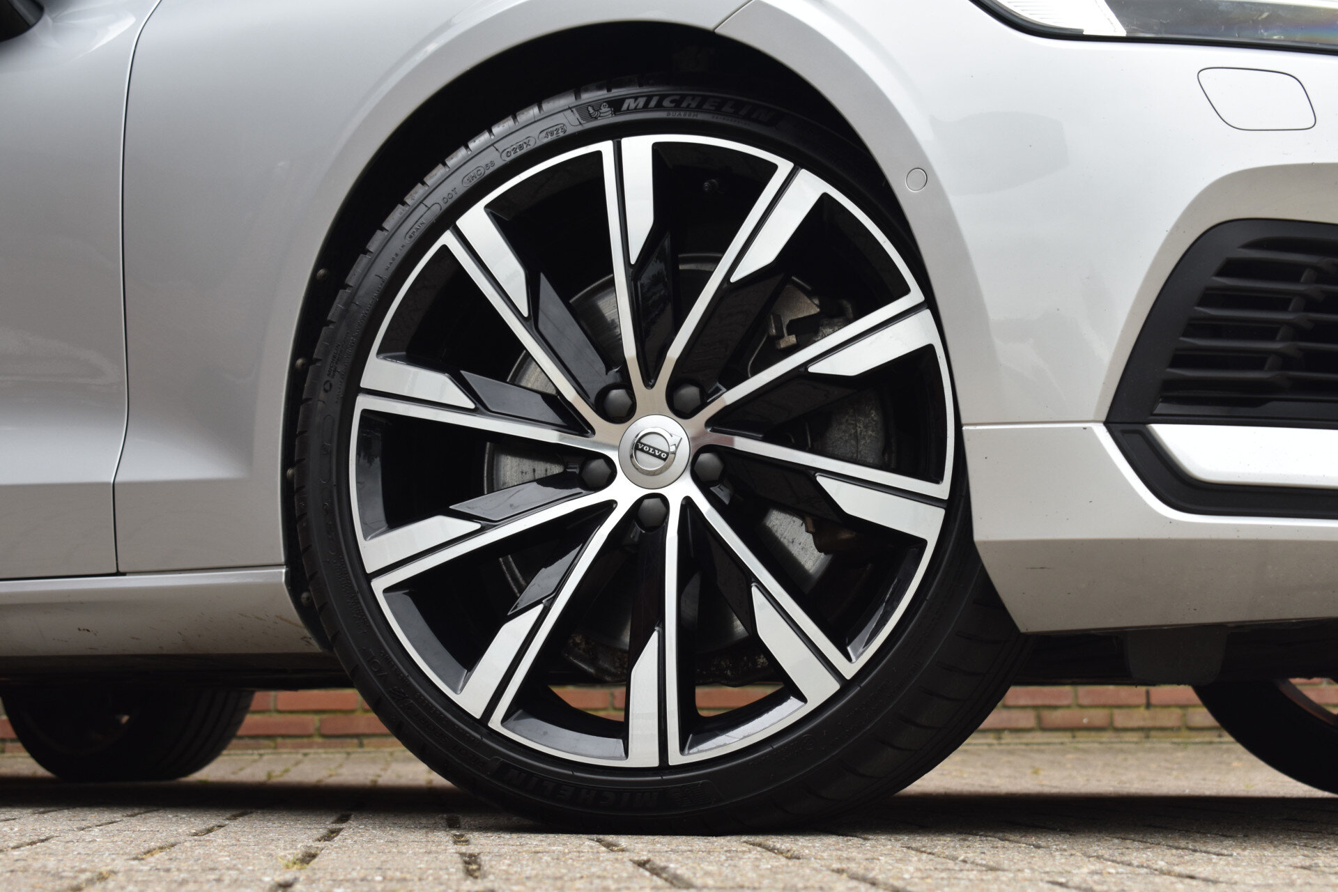 Volvo V60 T8 408PK Twin Engine AWD Inscription - Afbeelding 3