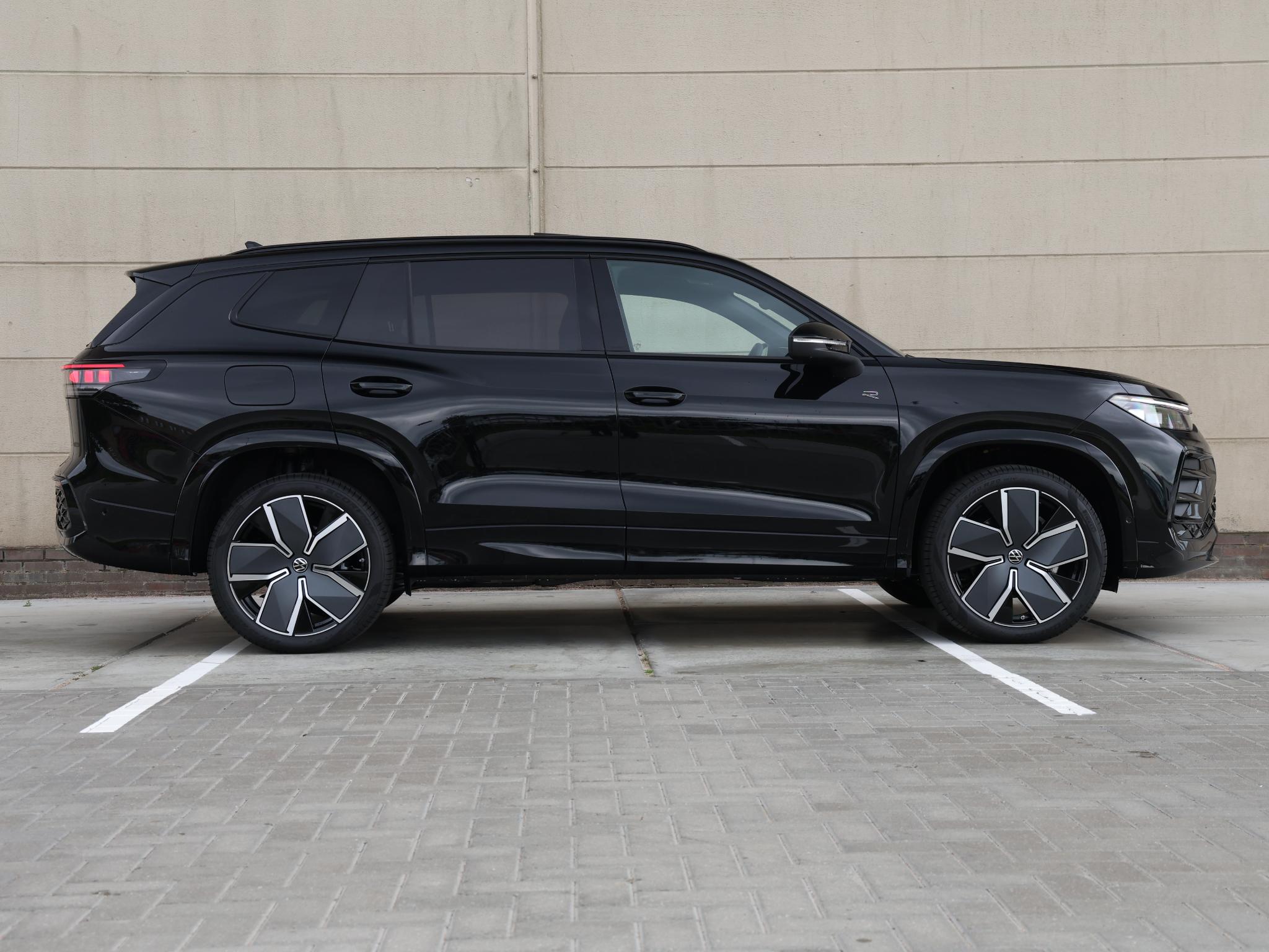 Volkswagen Tayron R-Line Edition 1.5 eHybrid 272 PK - Afbeelding 3