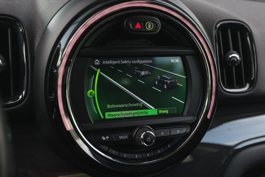 MINI Countryman 17