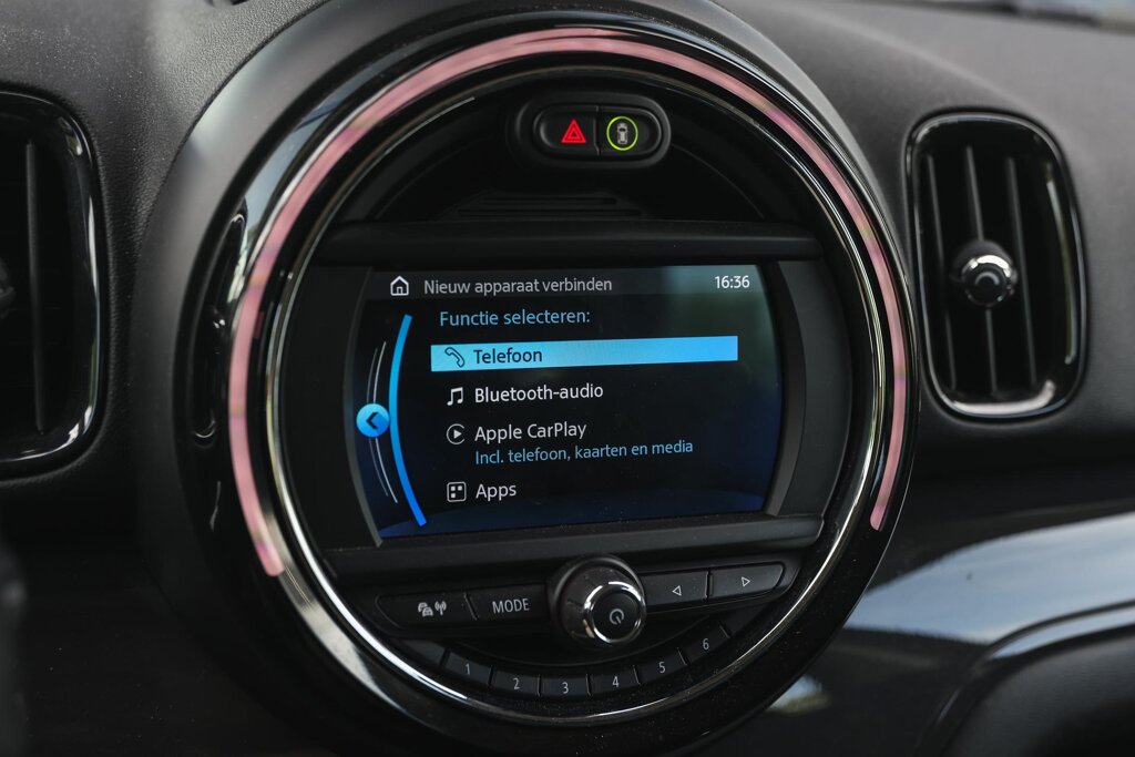 MINI Countryman 18