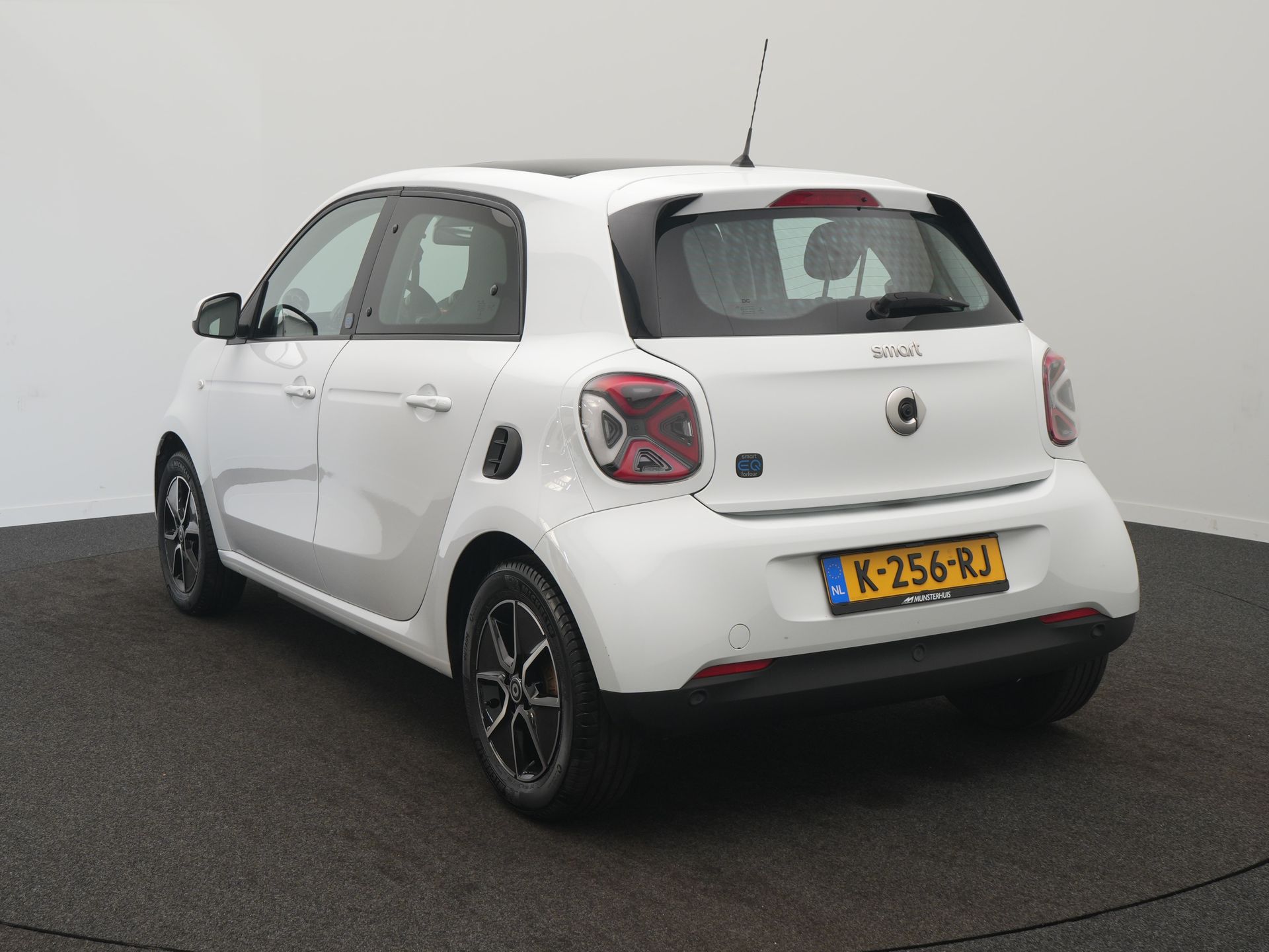 Smart Forfour EQ Comfort PLUS 18 kWh - Afbeelding 4