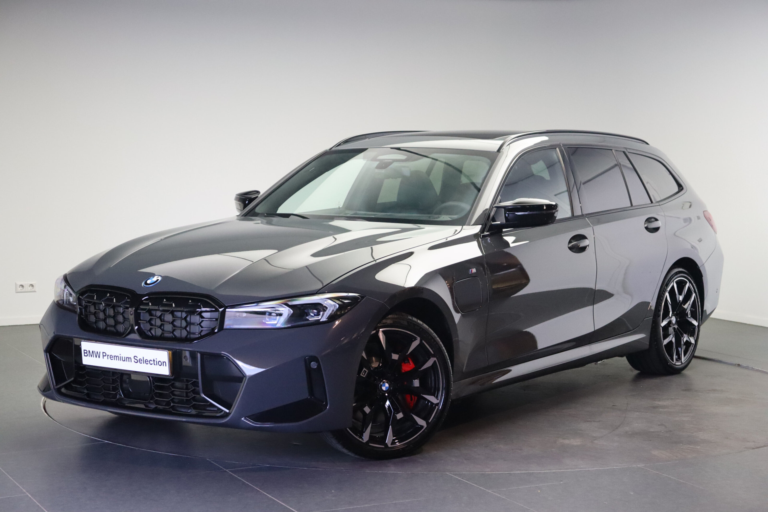 BMW 3 Serie Touring 330e M Sport Automaat