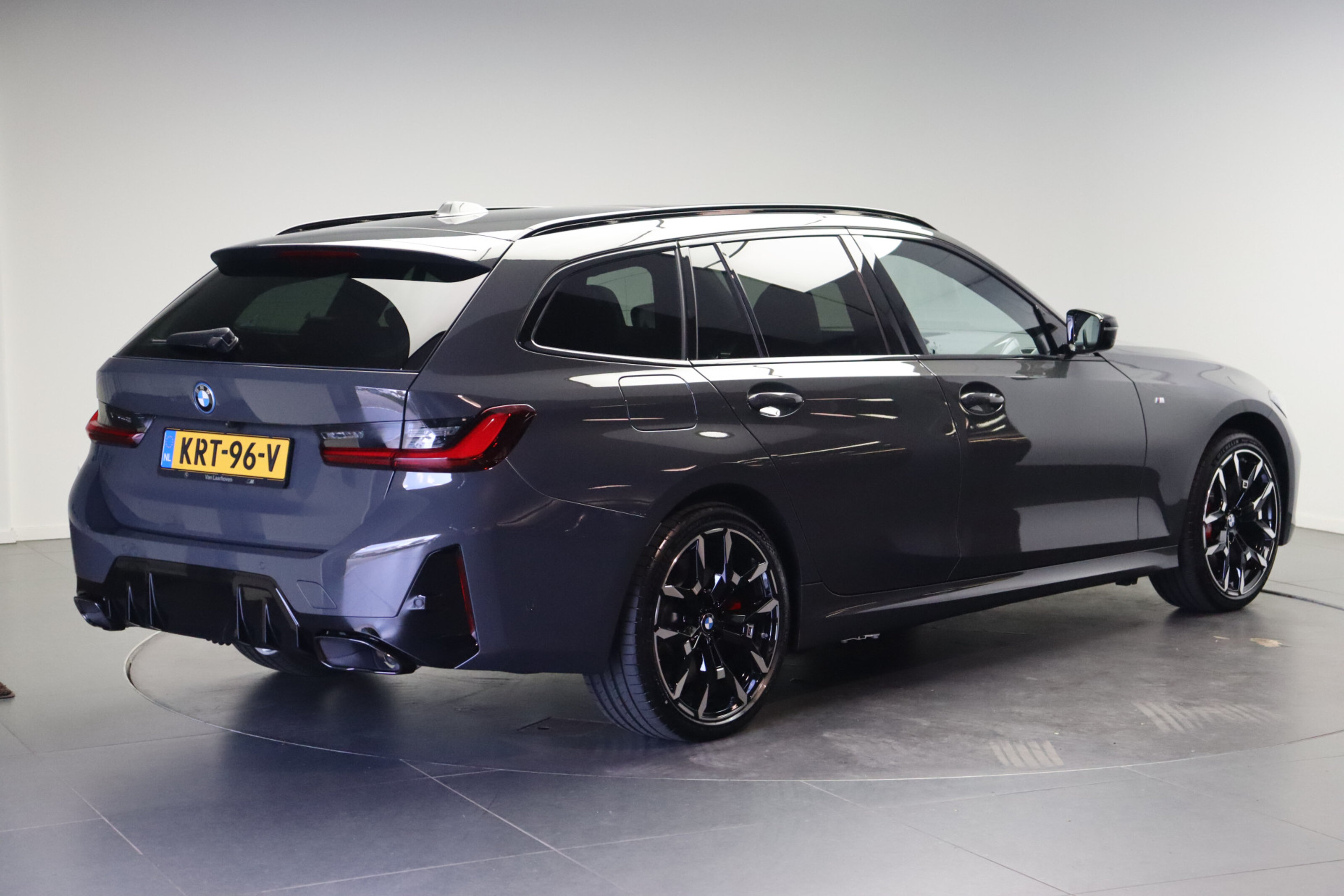 BMW 3 Serie Touring 330e M Sport Automaat