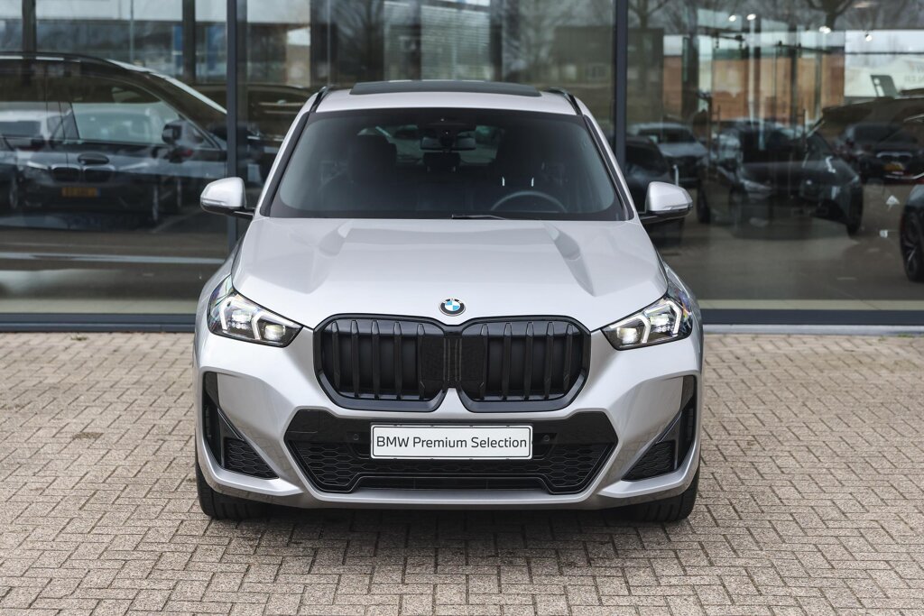 BMW X1 6
