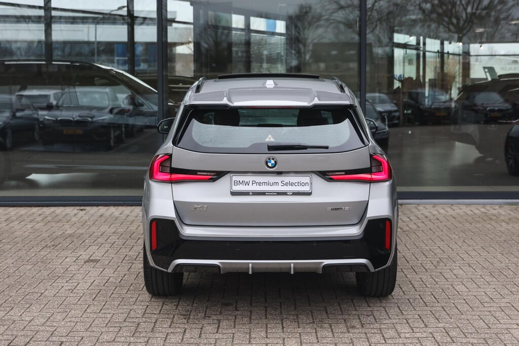 BMW X1 7