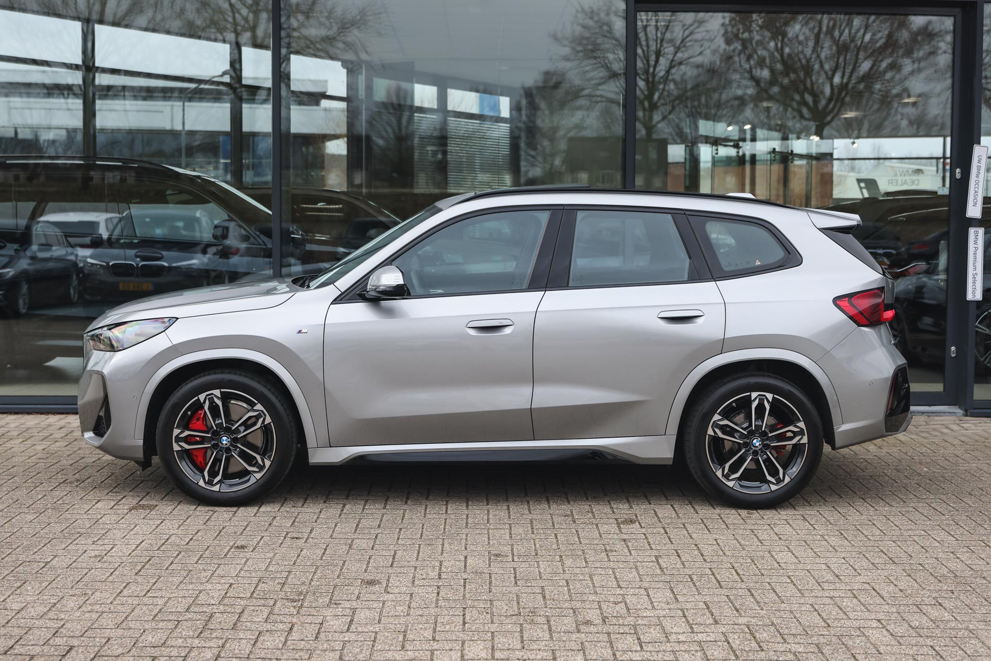 BMW X1 8