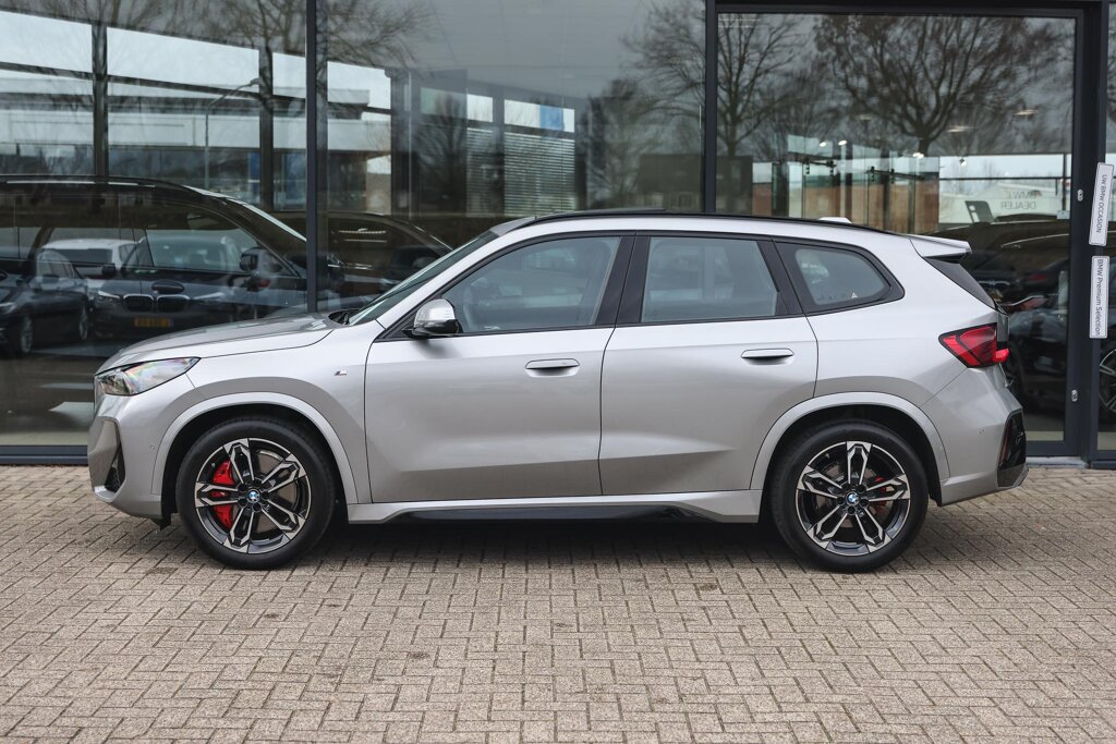 BMW X1 8