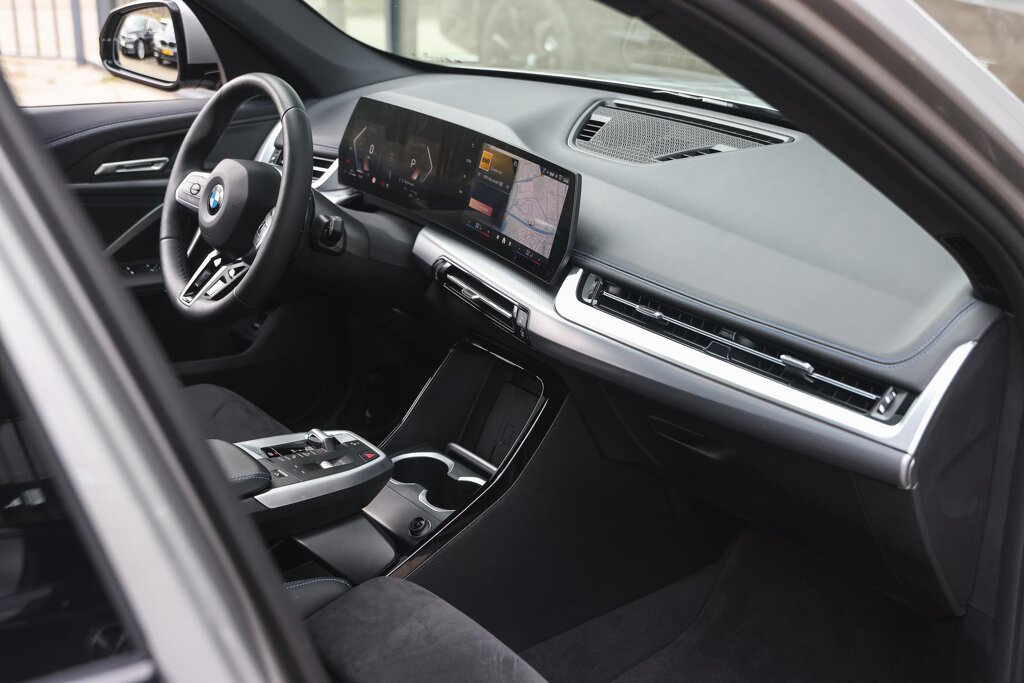 BMW X1 11