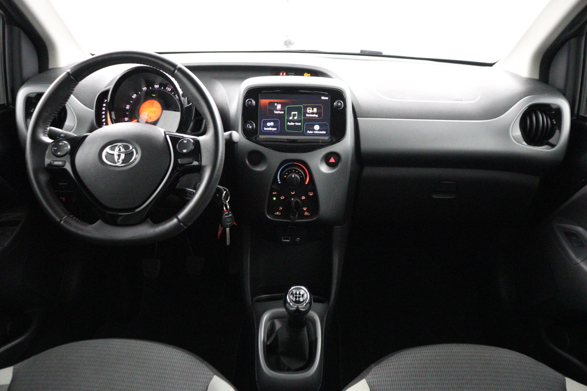 Toyota Aygo 1.0 VVT-i x-play cabrio - Afbeelding 4