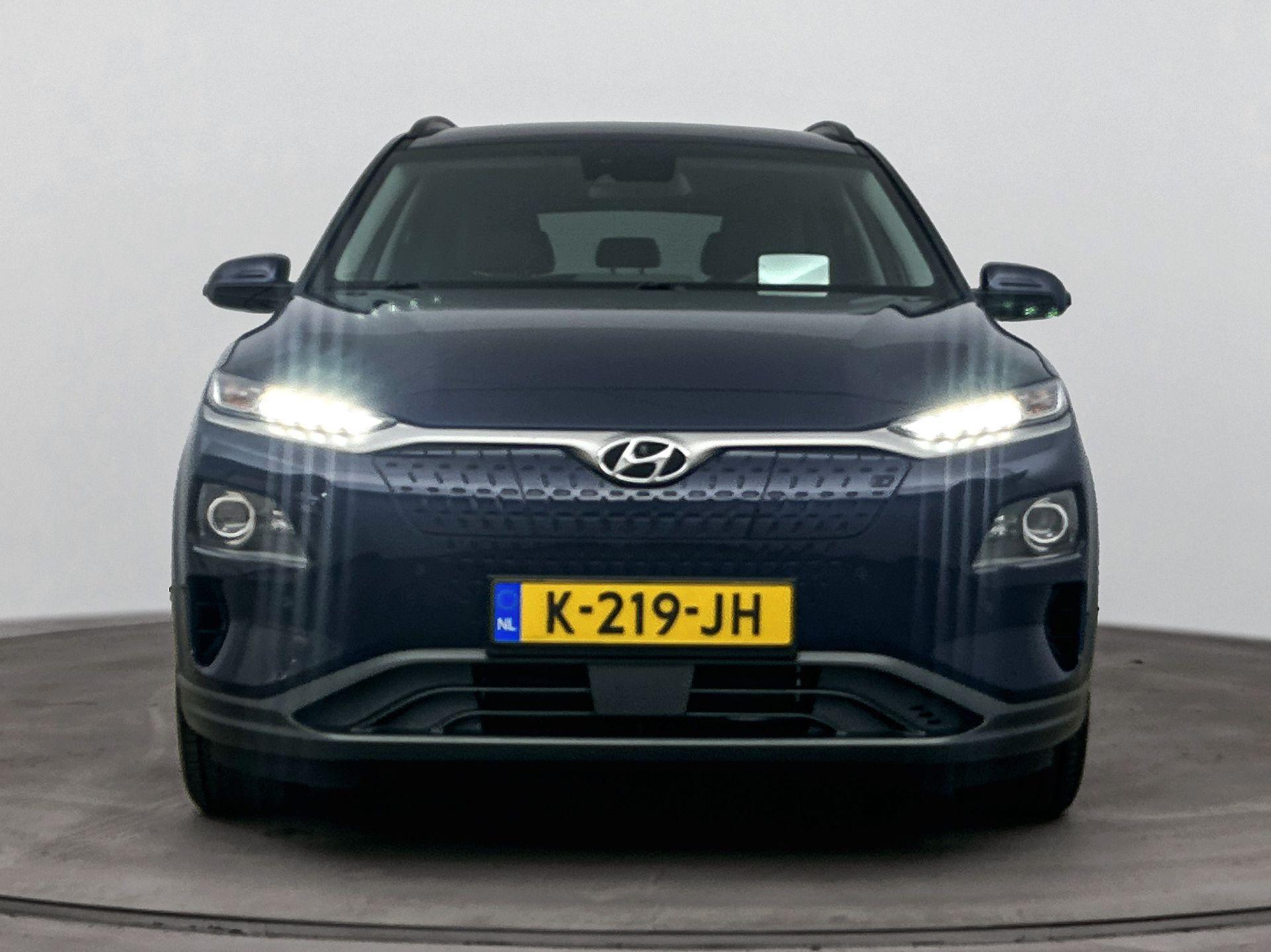 Hyundai Kona EV PREMIUM 64 kWh - Afbeelding 4