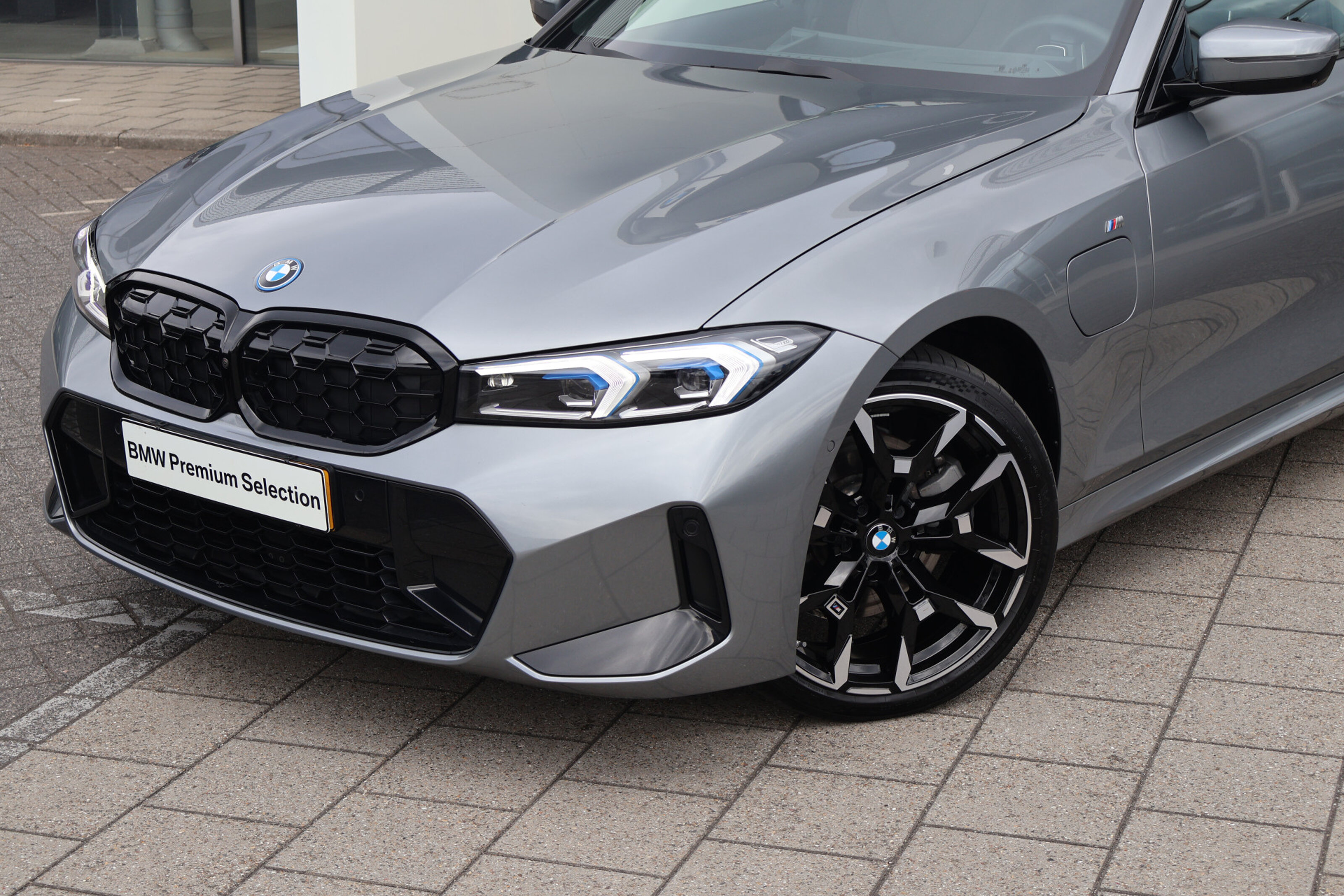 BMW 3 Serie Touring 330e M Sport Automaat